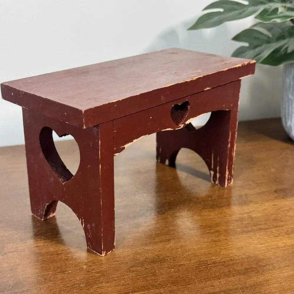 Vintage Small Wood Riser Shelf Rustic Heart Cutout Distressed Red Decor